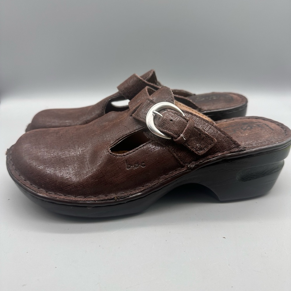 boc Brown Leather Mules with Buckle. Size 7
